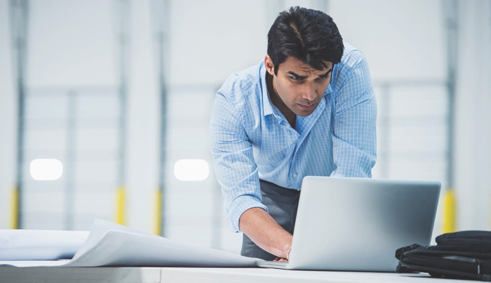 manager seleccionando y evaluando a sus trabajadores