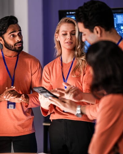 Equipo de estudiantes de tecnología